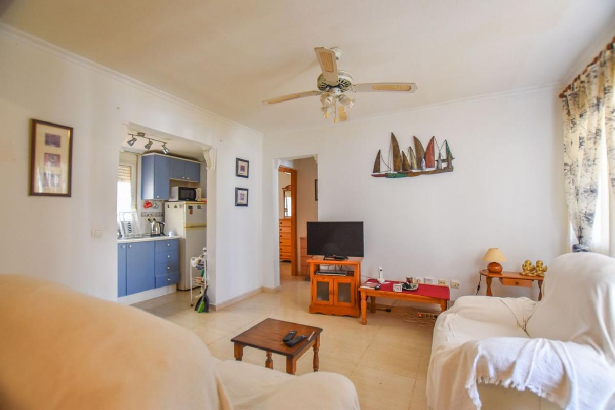 Продажа квартиры на Calle Orden del Corintio, 200, Гран-Алакант
 photo 2