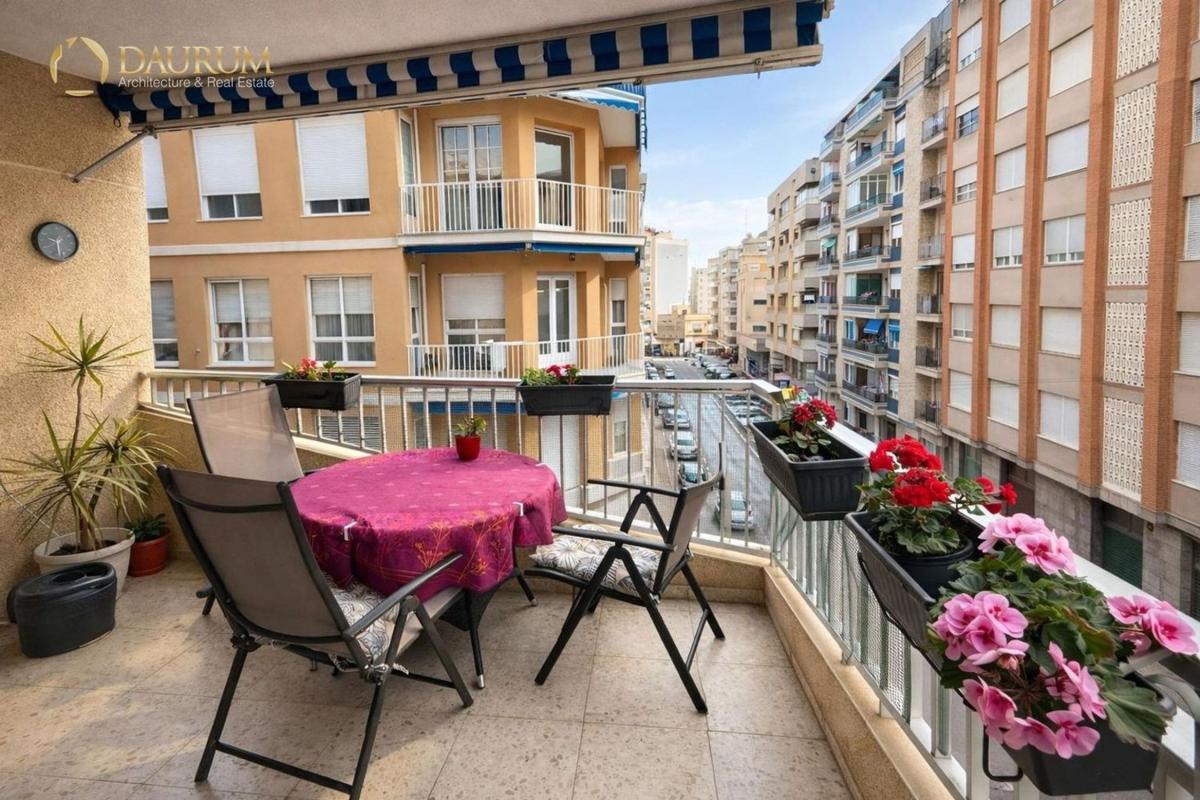 Venta de piso en Avenida Canalejas, Santa Pola
 photo 3