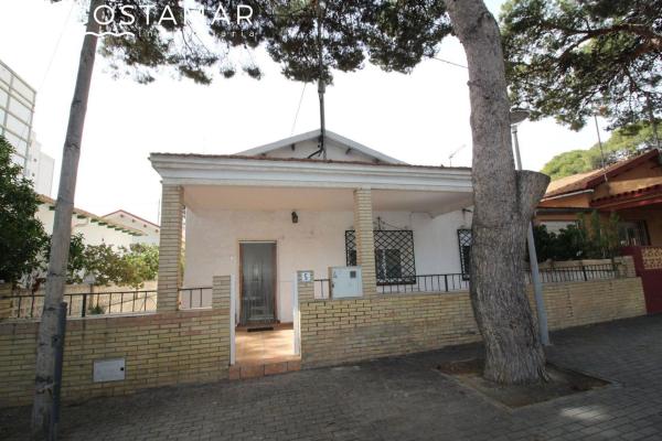 Casa independiente en calle Santa Pola thumbnail 2