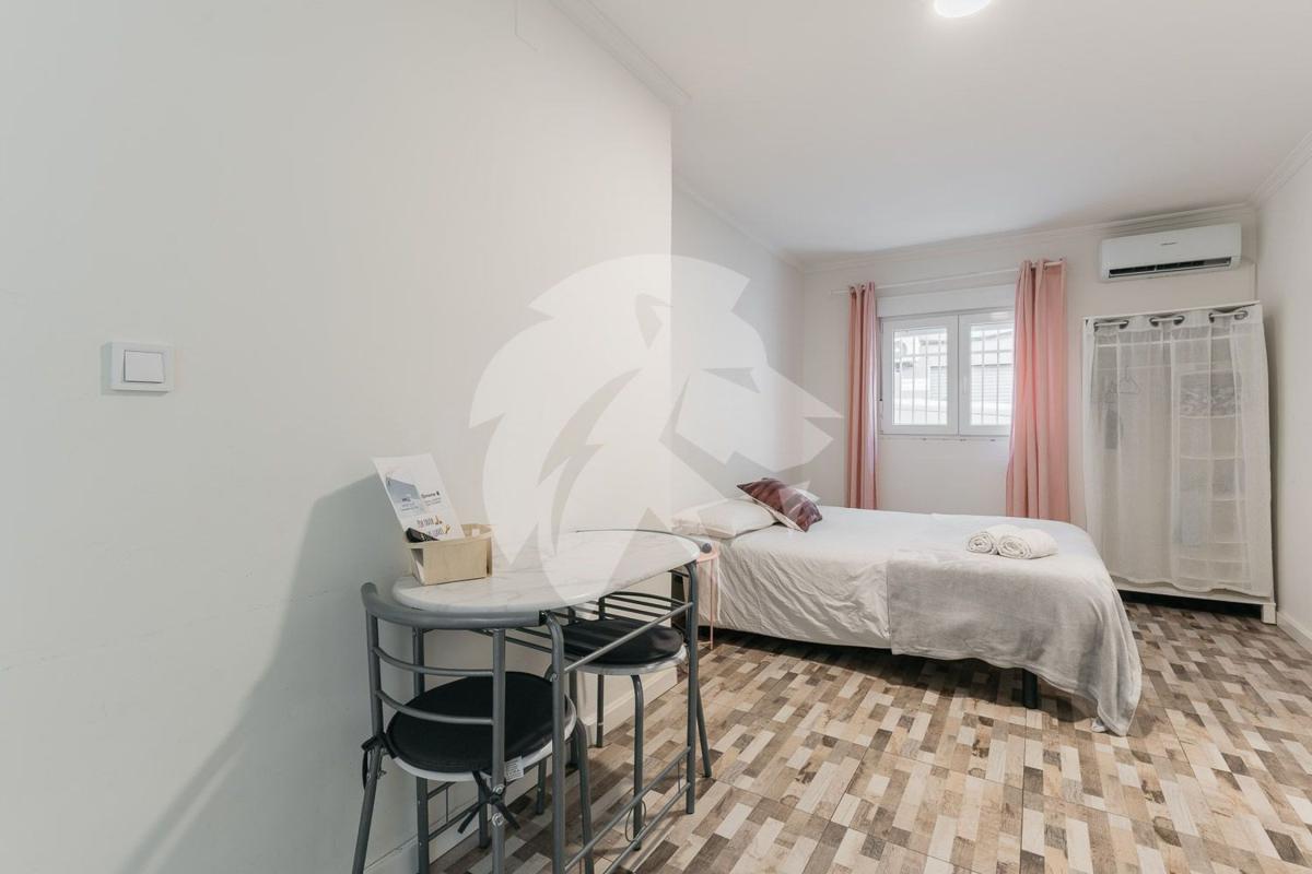 Sale of apartment in Calle General Prim, Alicante
photo 1