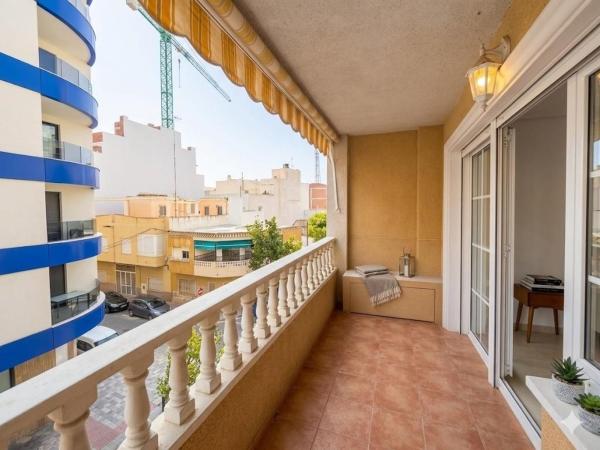 Venta de piso en Calle Radio Murcia, 16, Torrevieja
thumbnail 2