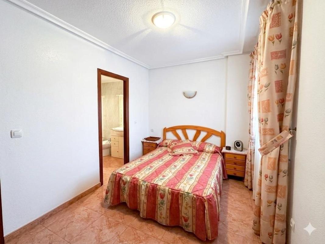 Sprzedaż mieszkania w Calle Radio Murcia, 16, Torrevieja
photo 5