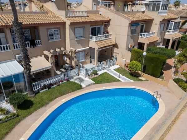 Sprzedaż mieszkania w Calle Talía, Torrevieja
photo 1