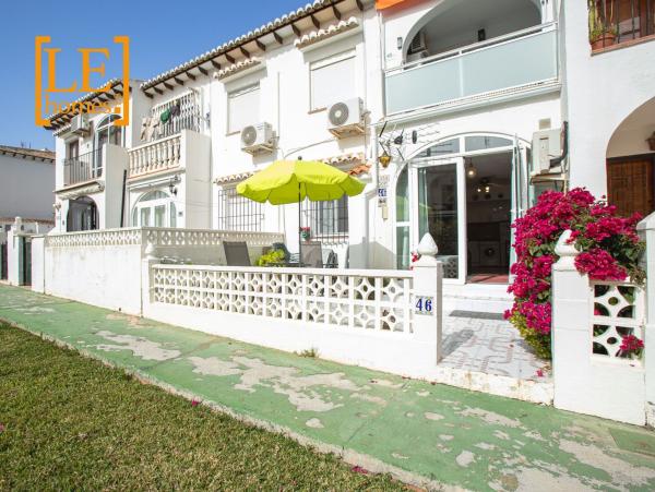 Sale of flat in LAGO JARDIN, 4, Torrevieja
 photo 1