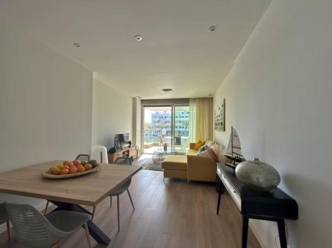 Venta de piso en Avenida de Montezenia, Orihuela
photo 5