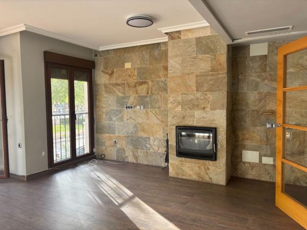 Chalet adosado photo 1