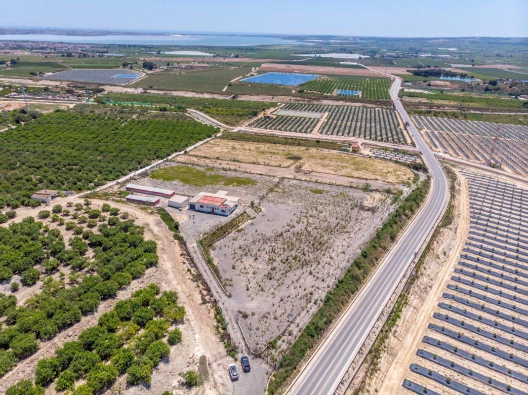 Продажа загородного участка в Los Montesinos , Лос-Монтесинос photo 2