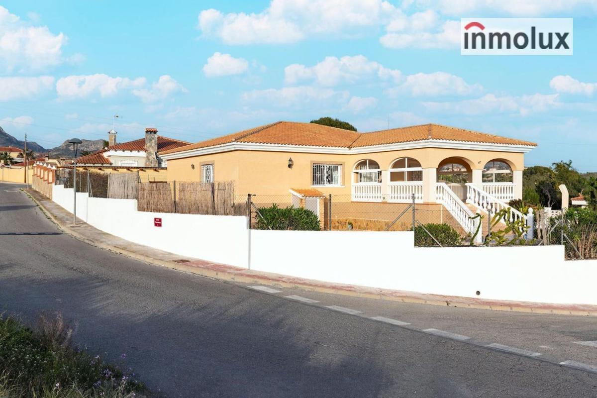 Venta de chalet independiente en Calle Migjorn, Busot
 photo 3