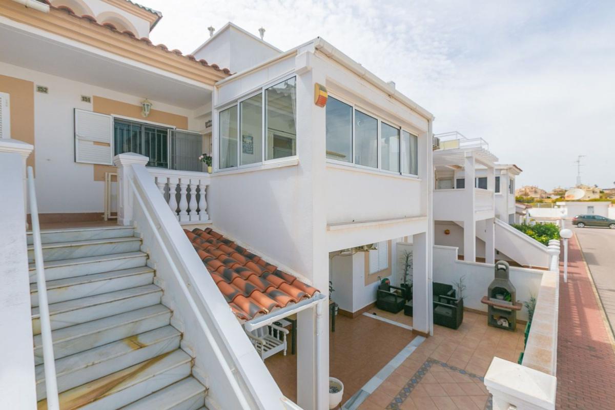 Venta de duplex en Calle Pino Piñonero, Orihuela photo 2