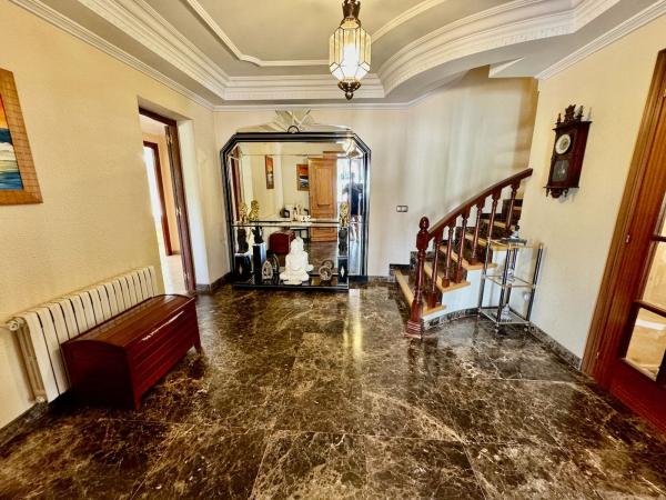 Chalet independiente en venta en Castalla, Castalla
thumbnail 2