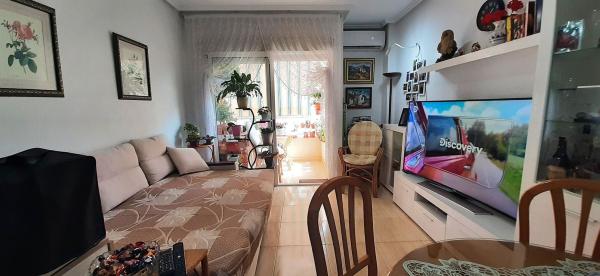 Sale of flat in Calle Dolores Viudes Blasco, Guardamar del Segura
 photo 2
