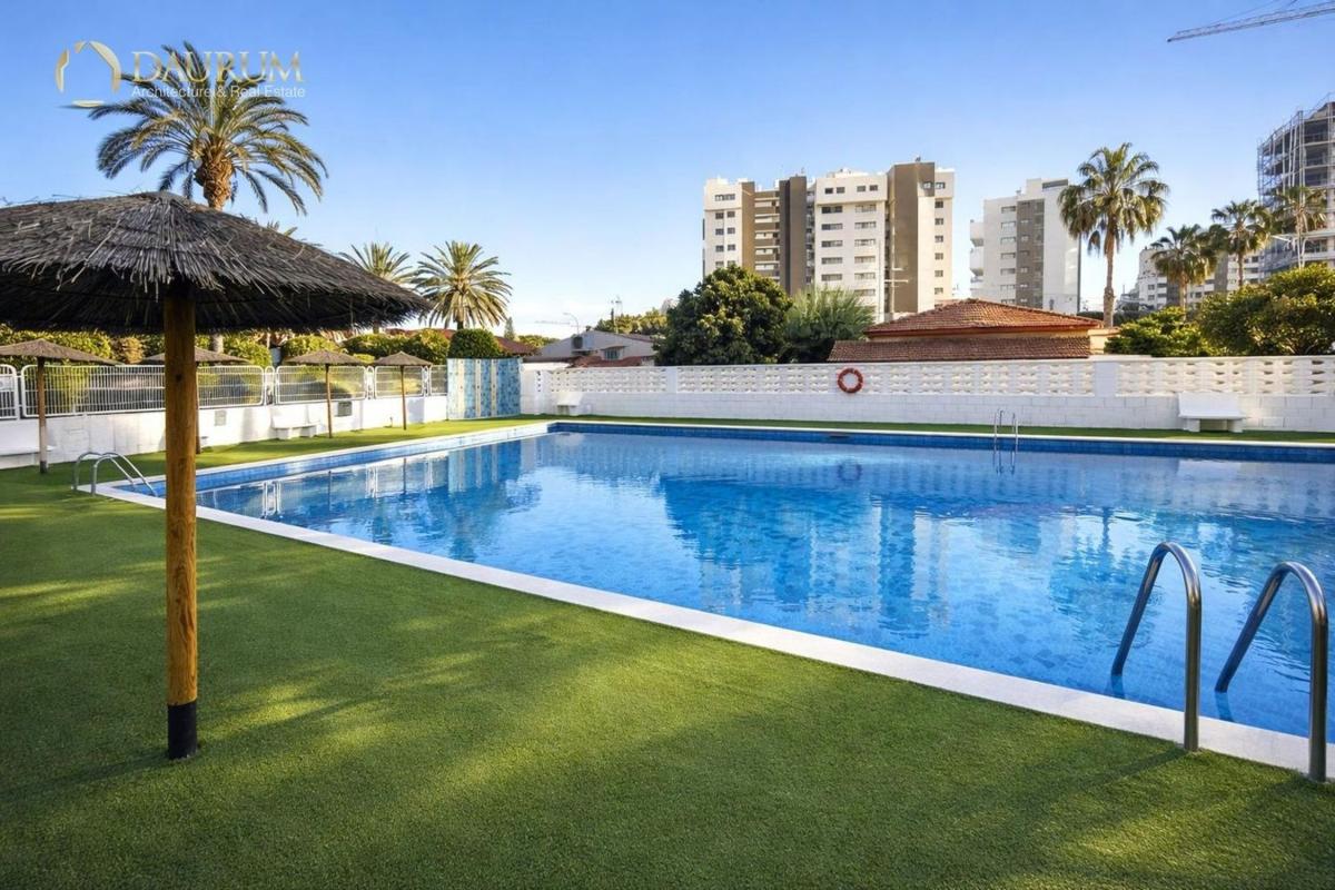 Venta de piso en Avenida del Braçal de la Passió, Alicante / Alacant
photo 1