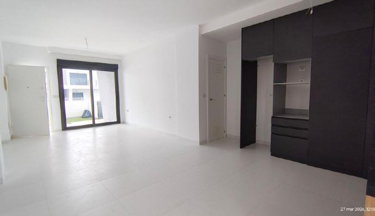 Venta de piso en Centro, San Miguel de Salinas
photo 4