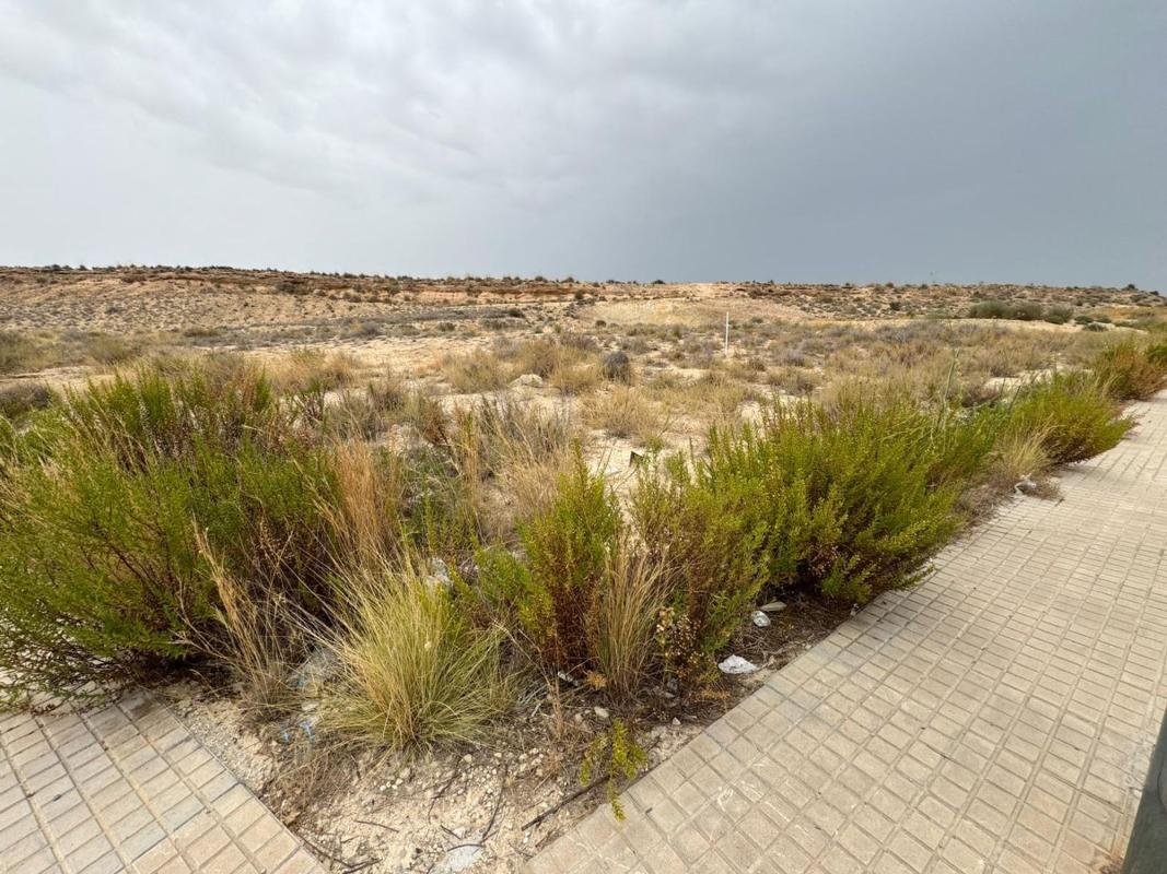 Terreno en venta en Mutxamel, Alicante photo 1
