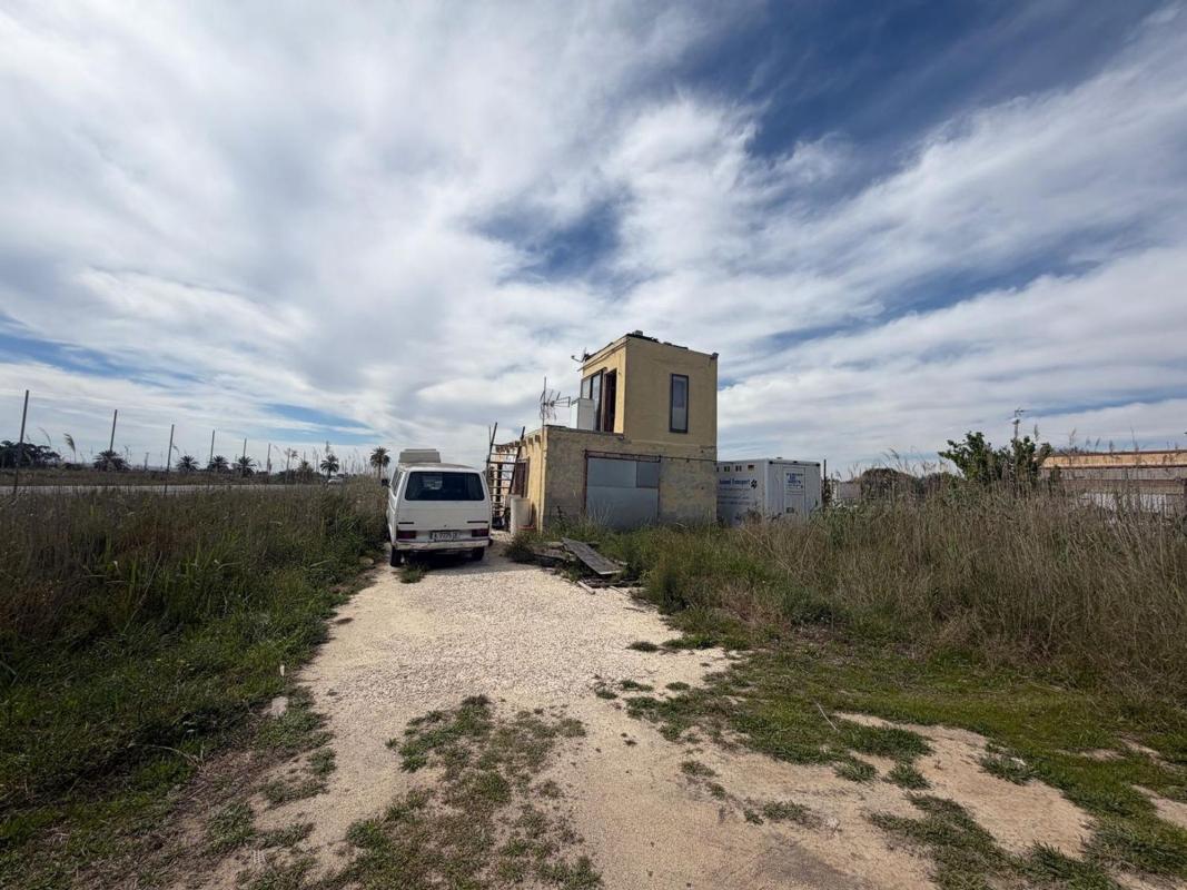 Terreno en venta en Elche / Elx, Alicante photo 2