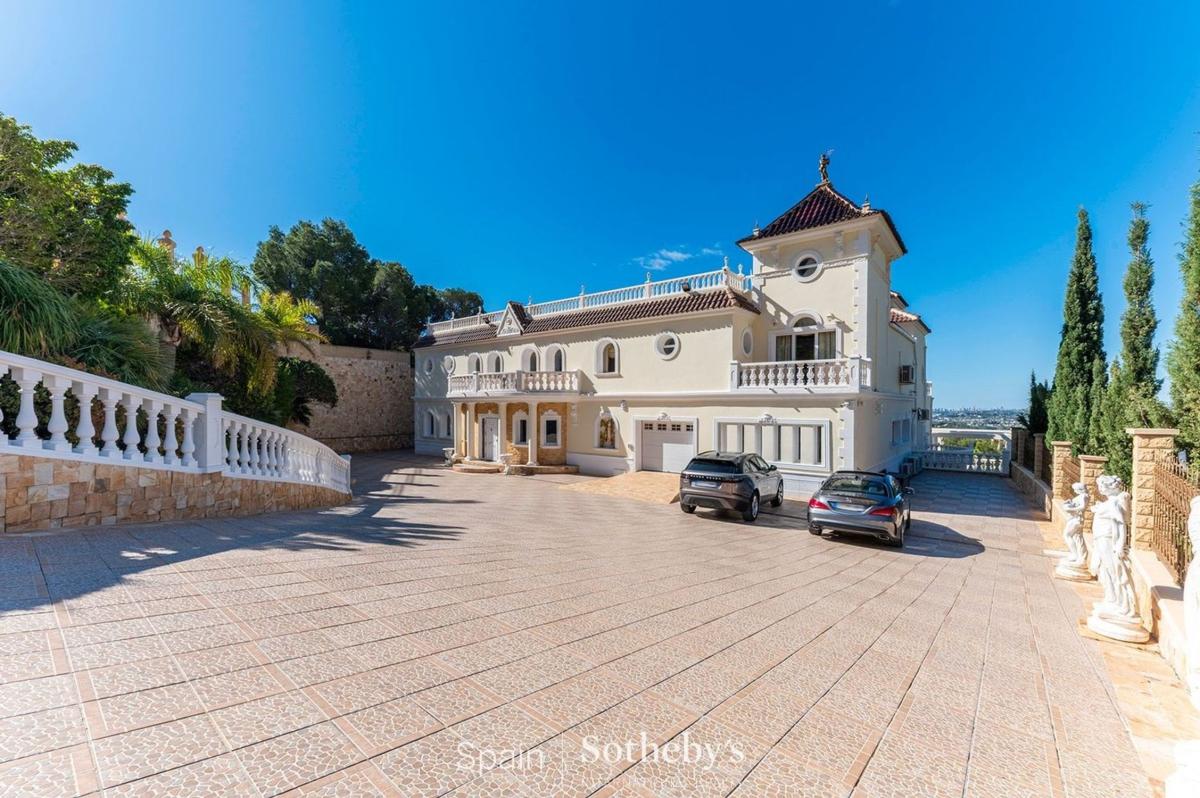 Продажа отдельного шале в  Calle las Ramblas, Алтея photo 5