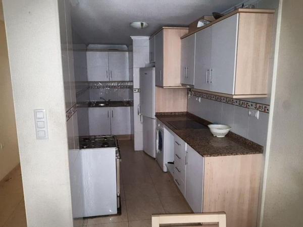 Venta de piso en Calle Miguel Pérez, San Miguel de Salinas
thumbnail 1
