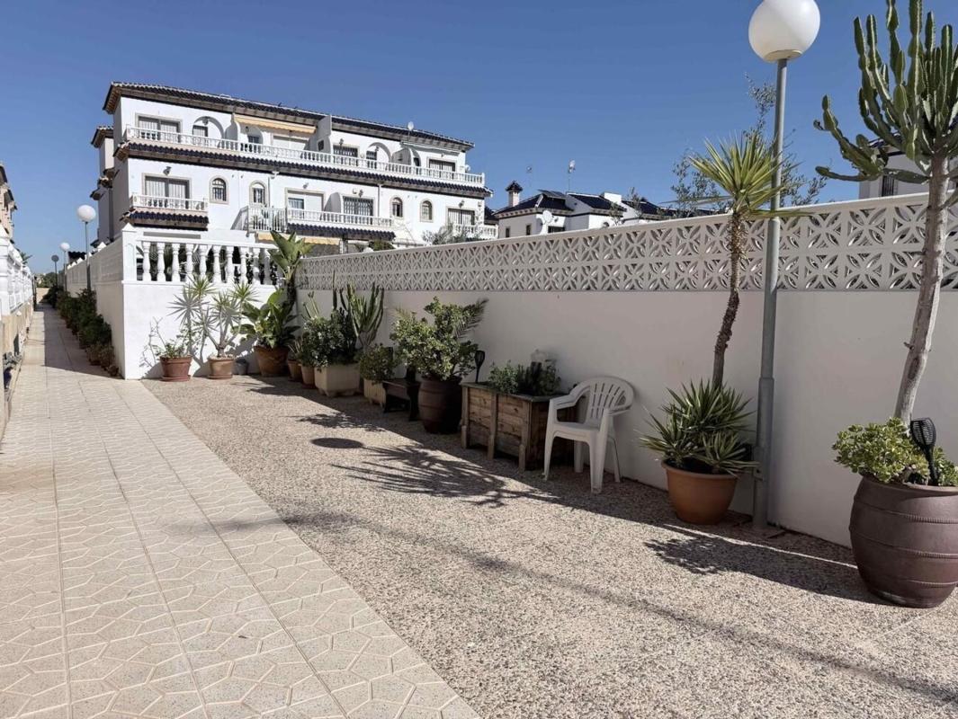 Venta de chalet independiente en Barrio Lomas de Cabo Roig, Orihuela
 photo 2
