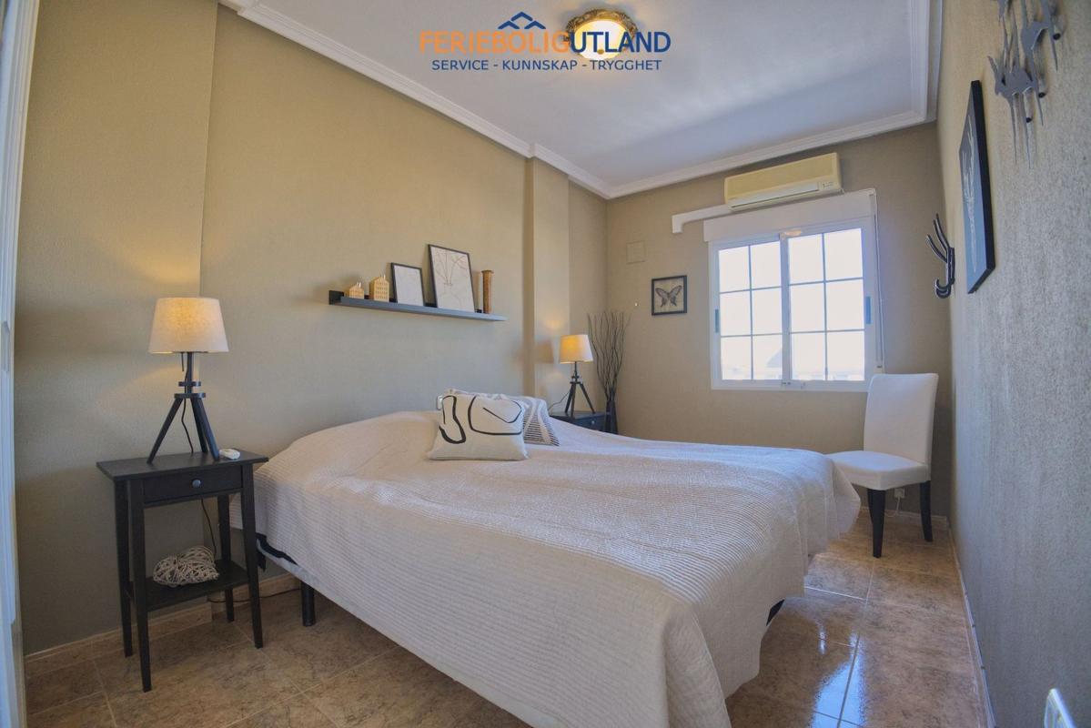 Продажа отдельного шале в  Avenida Torreblanca, 5, Торревьеха photo 3