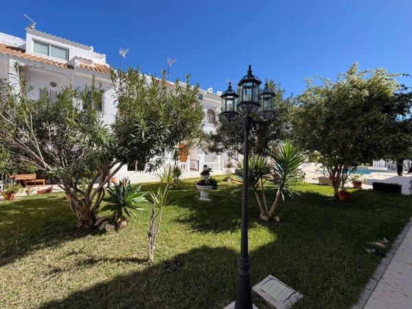 Chalet adosado photo 3