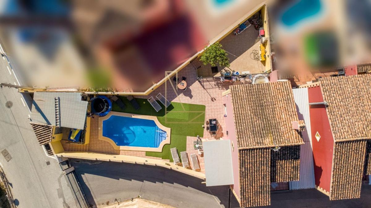 Sale of townhouse in  Carretera Carrescar de Parcent , La Nucia photo 2