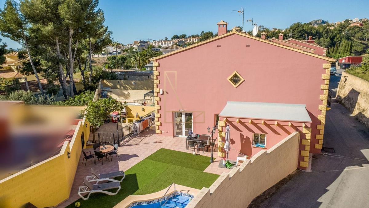 Sale of townhouse in  Carretera Carrescar de Parcent , La Nucia photo 4