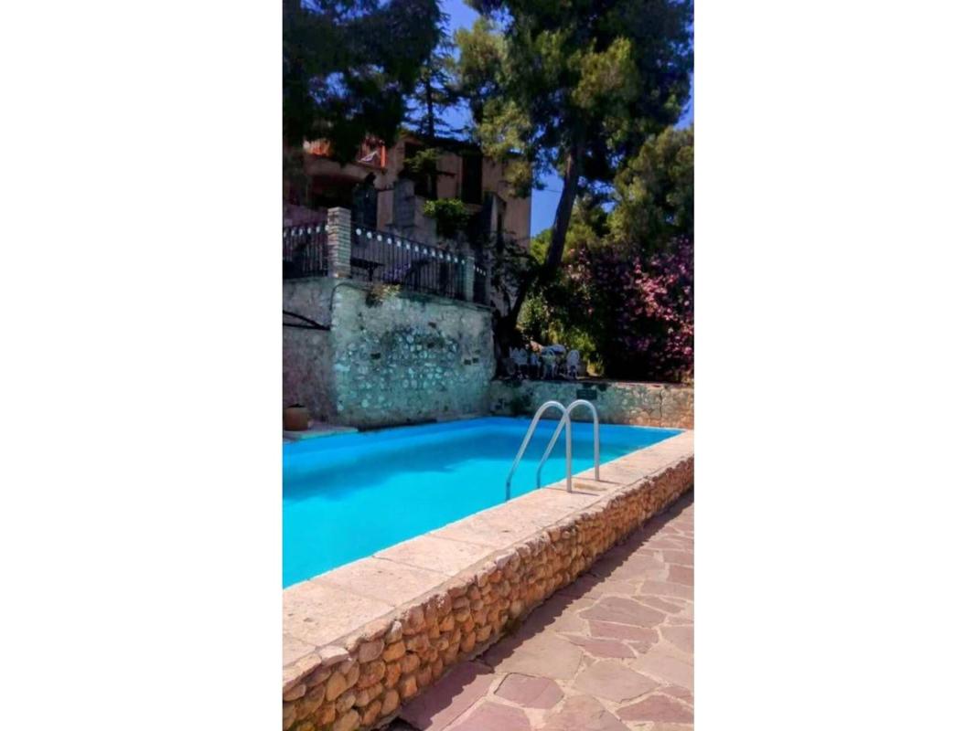 Venta de chalet independiente en Avenida d'Alacant, Alcoy / Alcoi
photo 1