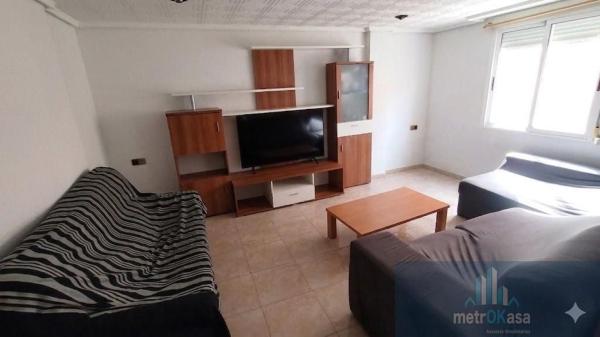 Sprzedaż mieszkania w Barrio Los Magros-Casablanca, Elche / Elx
thumbnail 1
