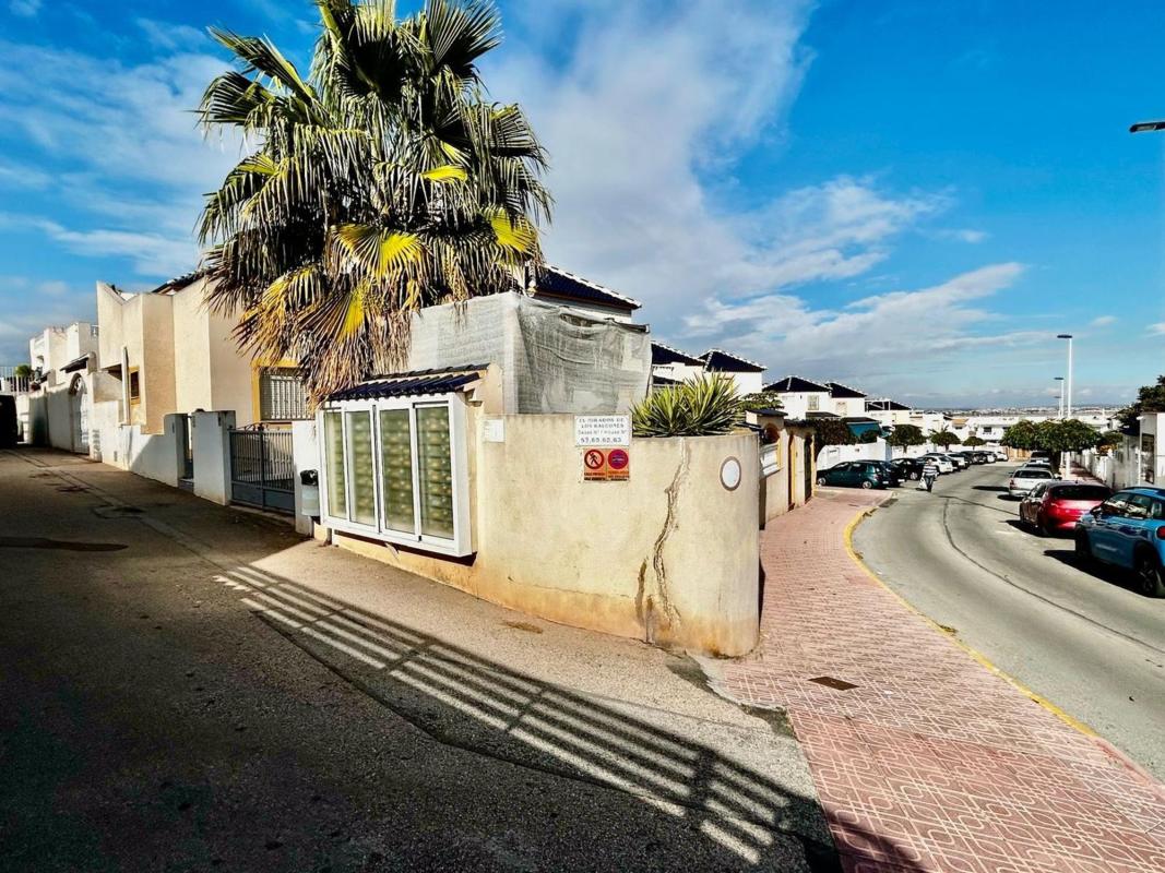 Sprzedaż szeregowego domku w Urban Mirador de los Balcones , Torrevieja photo 4