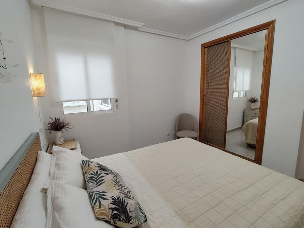 Sale of apartment in Calle Vicente Blasco Ibáñez, 114, Torrevieja
photo 3