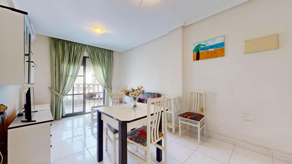 Sale of apartment in Lugar Urbanizacion Cala Dorada, Torrevieja
photo 1