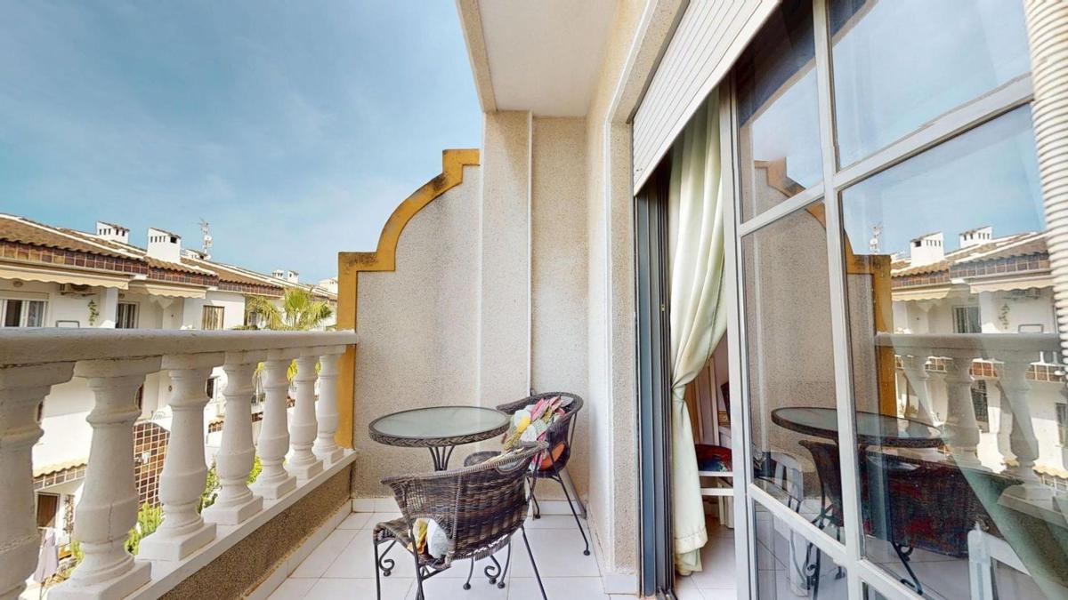 Sale of apartment in Lugar Urbanizacion Cala Dorada, Torrevieja
photo 2