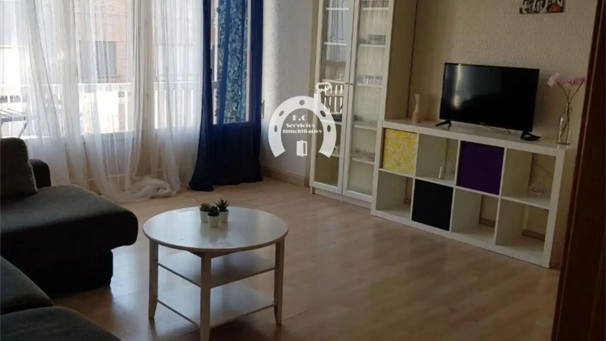 Venta de piso en Calle Reina Victoria, Elche / Elx
photo 1