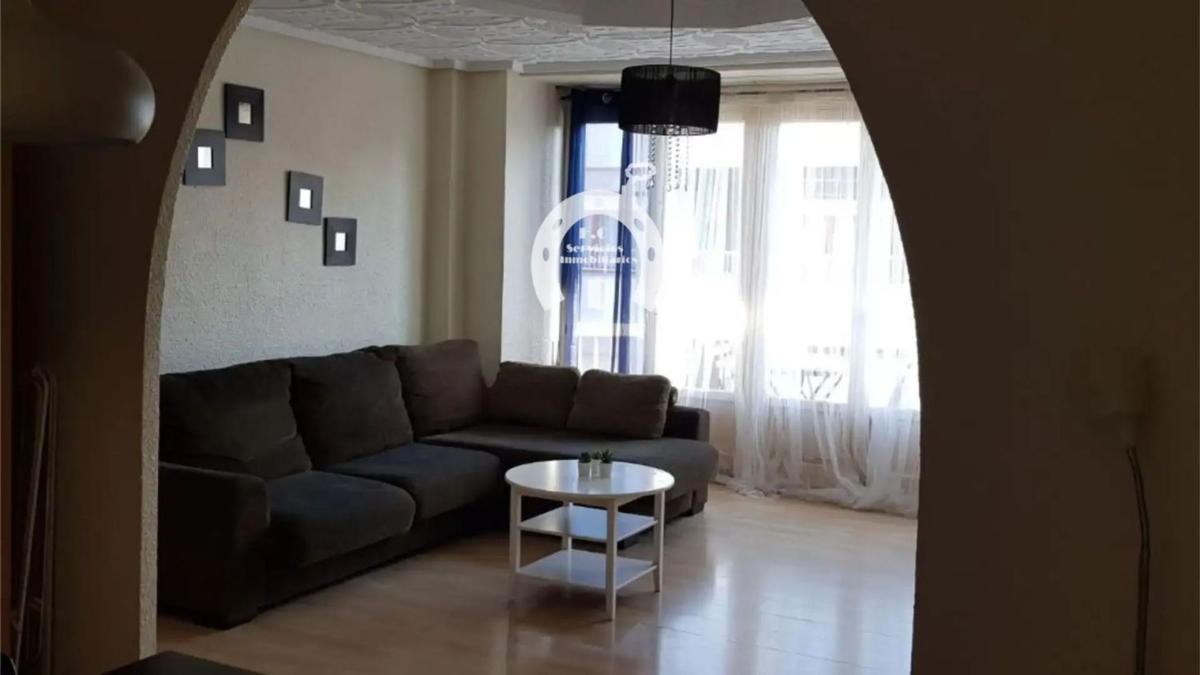 Venta de piso en Calle Reina Victoria, Elche / Elx
photo 2