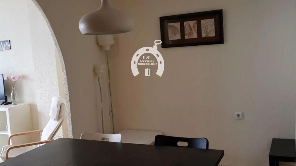 Venta de piso en Calle Reina Victoria, Elche / Elx
photo 4