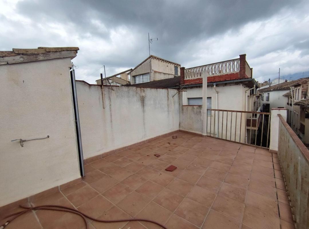 Properties for sale and rent in Spain photo 2