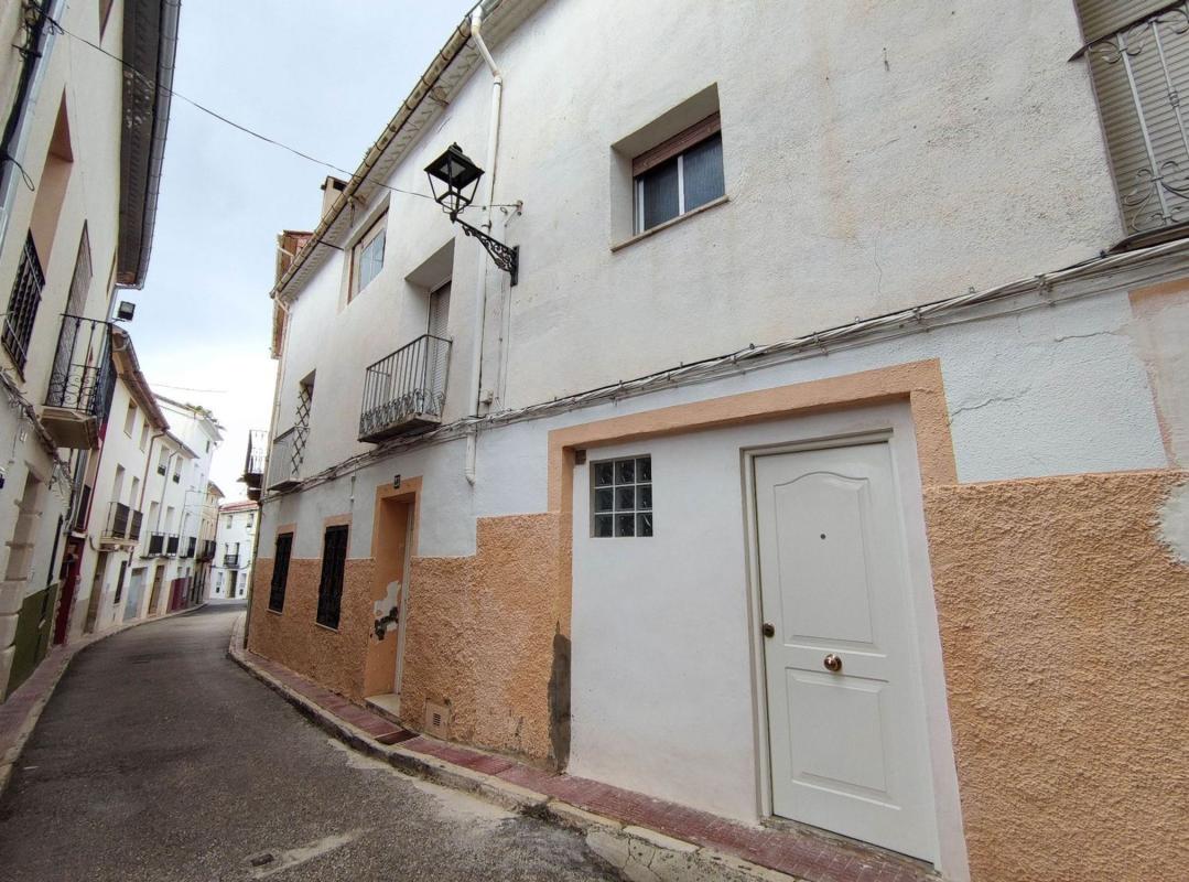 Properties for sale and rent in Spain photo 4