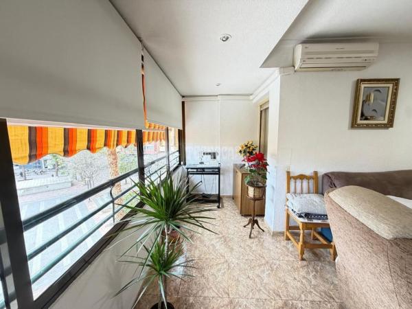 Sale of flat in Plaza Florida-portazgo, Alicante
thumbnail 2