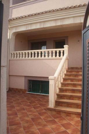 Chalet adosado photo 2