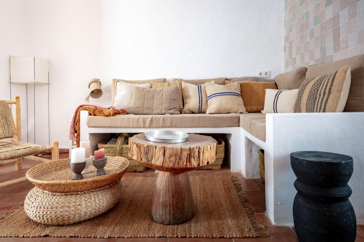 Properties for sale and rent in Spain photo 3