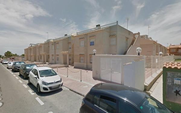 Sprzedaż mieszkania w Barrio Aguas Nuevas, Torrevieja
thumbnail 1