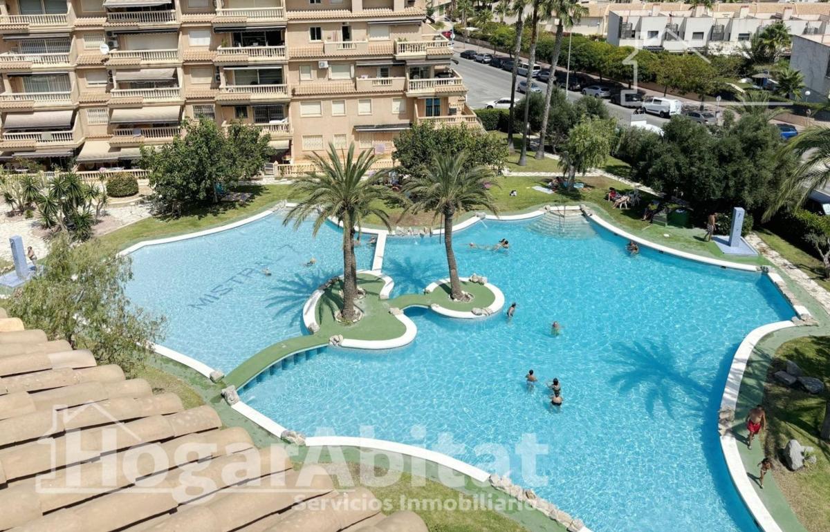 Venta de piso en Calle Sant Bartomeu, El Campello
photo 1