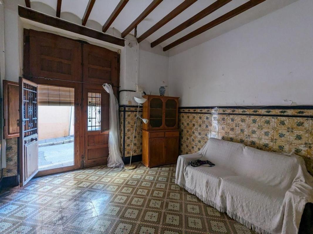 Propiedades en venta y alquiler en España photo 2