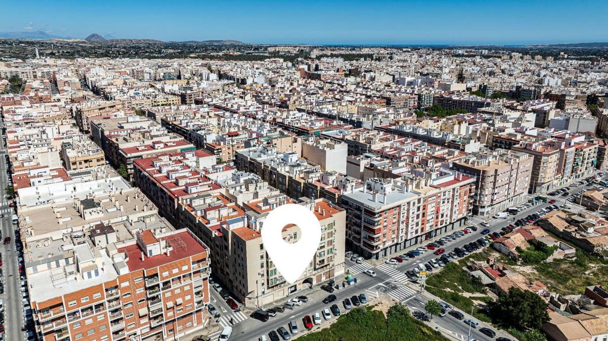Propiedades en venta y alquiler en España photo 1