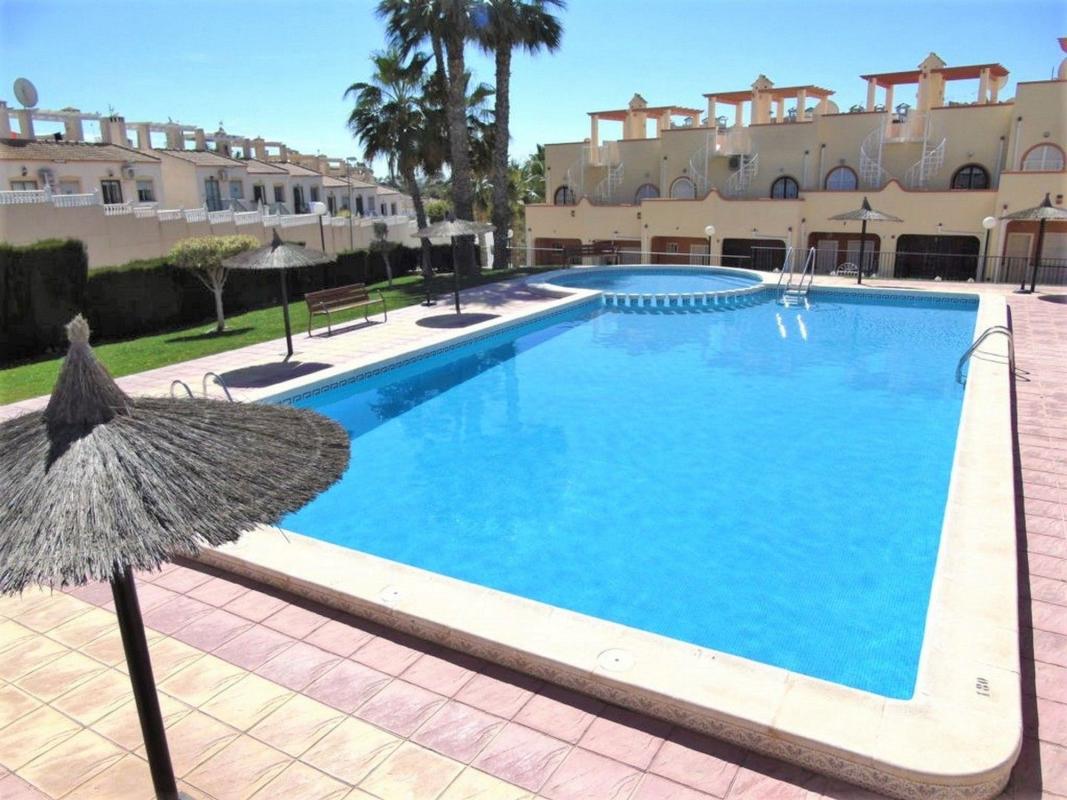 Sale of independent chalet in Barrio Las Filipinas, Orihuela
photo 2