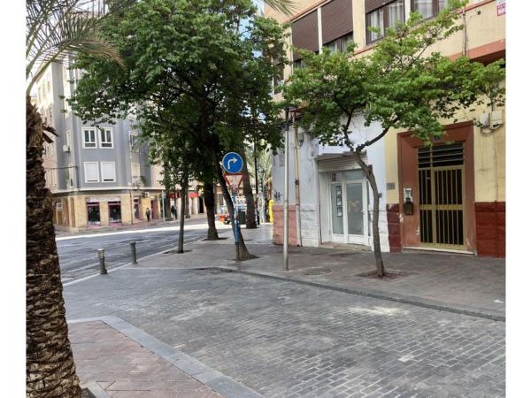 Local en calle Taquigrafo Martí photo 2