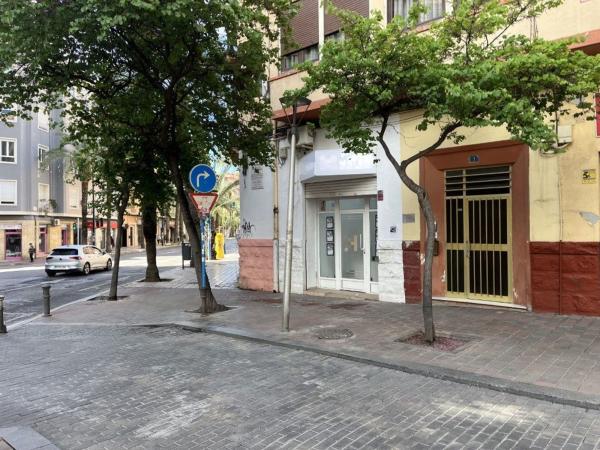 Local en calle Taquigrafo Martí photo 3
