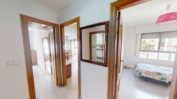 Продажа квартиры на Calle Hermanos Machado, Аликанте / Алакант
 photo 3