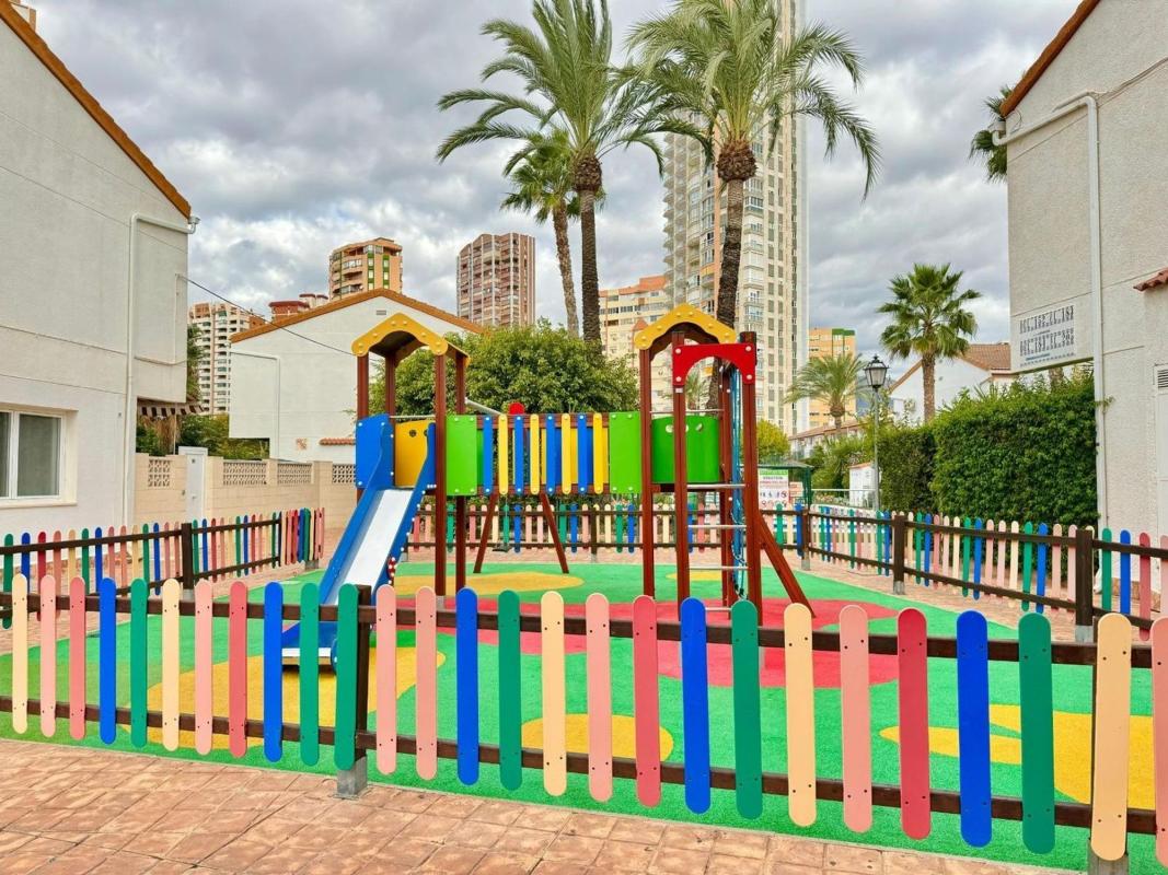 Продажа отдельного шале в Barrio Zona Rincón Bajo, Бенидорм photo 3