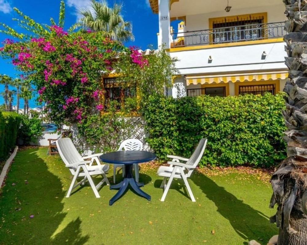 Venta de chalet independiente en Barrio Villamartín, Orihuela
 photo 3
